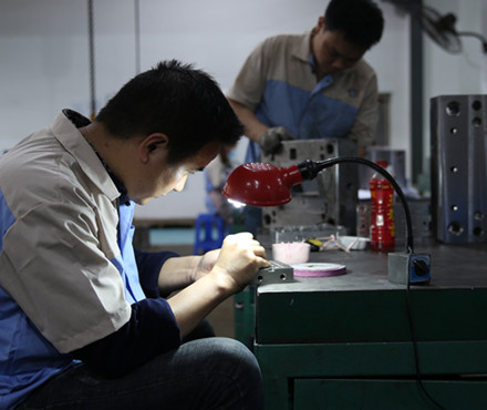 塑胶模具