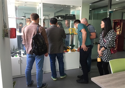 东莞塑胶模具生产厂家