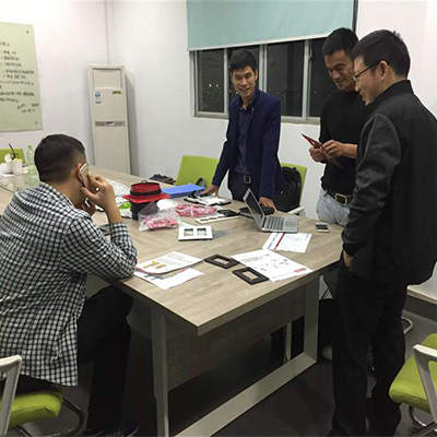 东莞塑胶模具厂