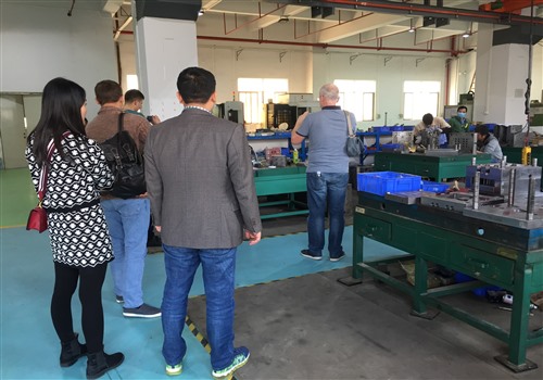 深圳塑胶模具生产厂家