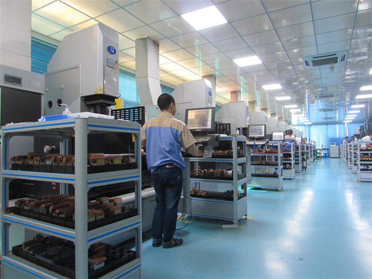 广东塑胶模具厂家