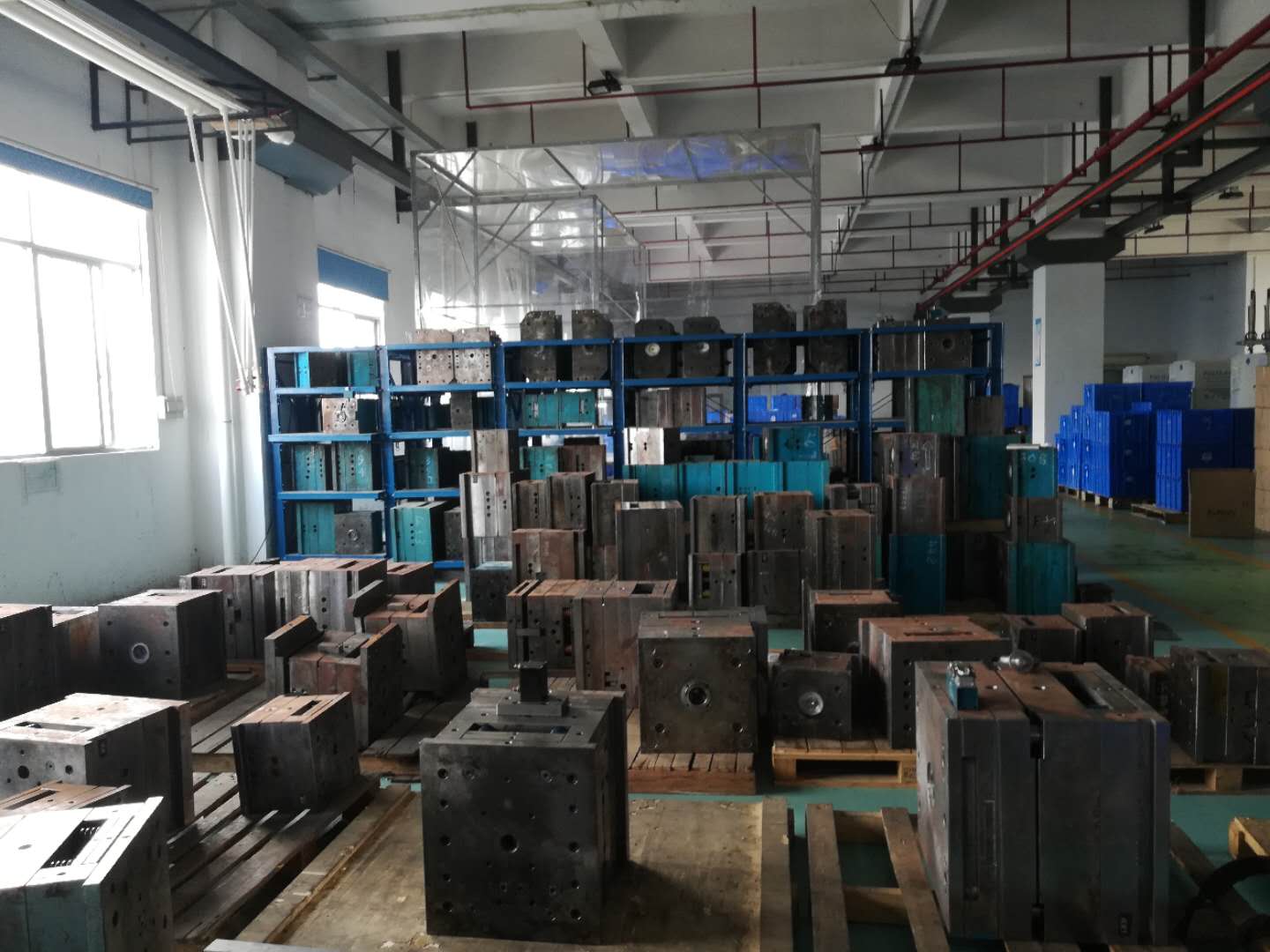 塑胶模具制造厂家